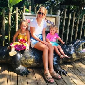 Meet your Posher, Brooke